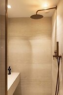 Chic A/C Central apt - 2bdr/6p - Faubourg s/ Denis