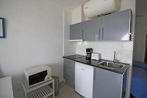 Studio in Empuriabrava With Ocean Views
