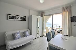 Studio in Empuriabrava With Ocean Views