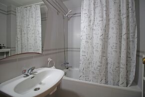 Studio in Empuriabrava With Ocean Views