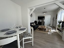 House in Le Mans With Private Courtyard
