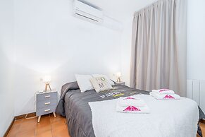 Empuriabrava Apartment With Pool, Parking