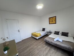 Quiet Retreat for 7 in Loire