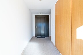 Apartment in Empuriabrava Near Sandy Beach