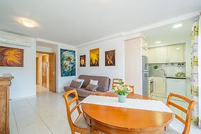 Apartment in Empuriabrava Near Sandy Beach