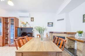 Villa in Empuriabrava With Private Pool