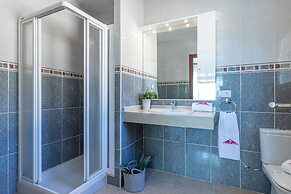 Villa in Empuriabrava With Private Pool
