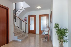 Villa in Empuriabrava With Private Pool