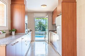 Villa in Empuriabrava With Private Pool