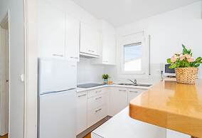 Affordable Beachfront Getaway for Couples