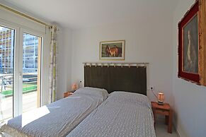 Apartment in Empuriabrava Near Sandy Beach