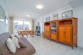 Apartment in Empuriabrava Near Sandy Beach