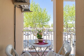Apartment in Empuriabrava Near Sandy Beach
