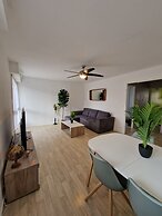 Cozy City Retreat With Balcony, Le Mans