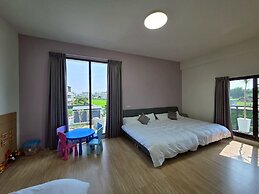 Six Kids Family B&B