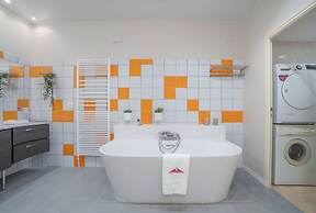 Villa in Empuriabrava With Private Mooring