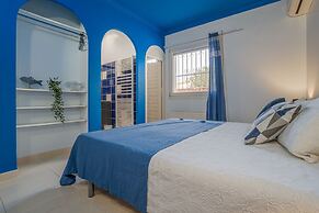 Villa in Empuriabrava With Private Mooring