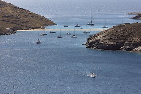 Orias Luxury Suites Kythnos