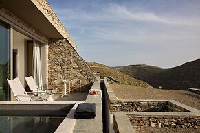 Orias Luxury Suites Kythnos