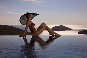 Orias Luxury Suites Kythnos