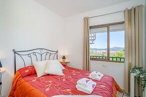 Sea & Mountain View Apartment