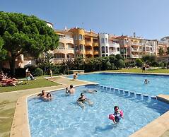Beachfront Apartment in Empuriabrava With Pools