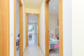 Villa in Empuriabrava With Private Pool & Mooring