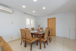 Villa in Empuriabrava With Private Pool & Mooring