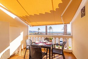 Beachfront Apartment in Empuriabrava