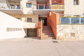 Apartment in Empuriabrava With Sea Views