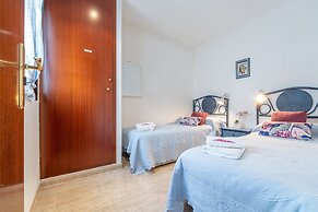 Apartment in Empuriabrava With Sea Views