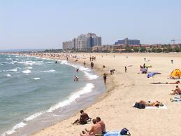 Apartment in Empuriabrava With Beach Access