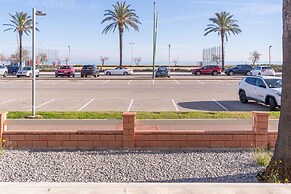Apartment in Empuriabrava With Beach Access