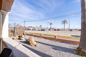 Apartment in Empuriabrava With Beach Access