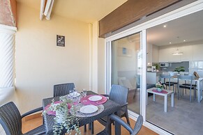 Apartment in Empuriabrava With Beach Access