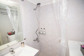 Urban Ceramic Apartment by GHH