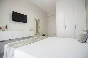 Urban Ceramic Apartment by GHH