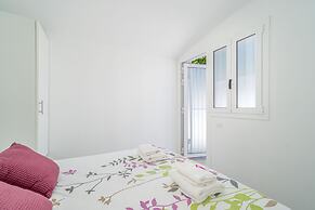 Apartment in Empuriabrava Near Beach