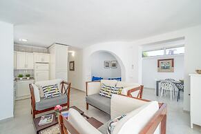 Apartment in Empuriabrava Near Beach