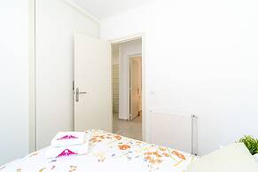 Apartment in Empuriabrava Near Beach