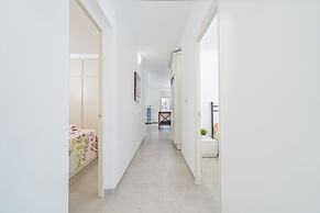 Apartment in Empuriabrava Near Beach