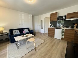 Apartment in Le Mans With Private Terrace