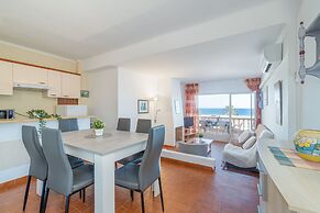 Beachfront Apartment in Empuriabrava With Pool