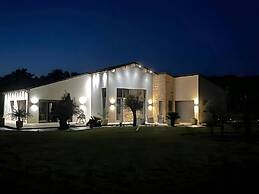 Villa in Saint-corneille With Private Jacuzzi