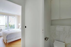 Luxurious Apartment - 2br- 6P Eiffel Tower View