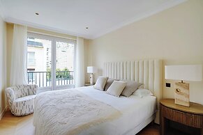 Luxurious Apartment - 2br- 6P Eiffel Tower View