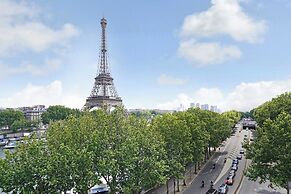Luxurious Apartment - 2br- 6P Eiffel Tower View