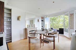 Luxurious Apartment - 2br- 6P Eiffel Tower View