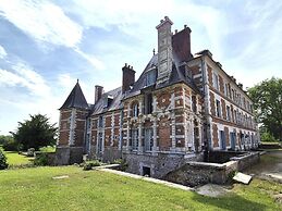 Elegant Chateau Escape for 2 - Nature & Calm