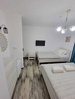 Paris Alacati Butik Otel